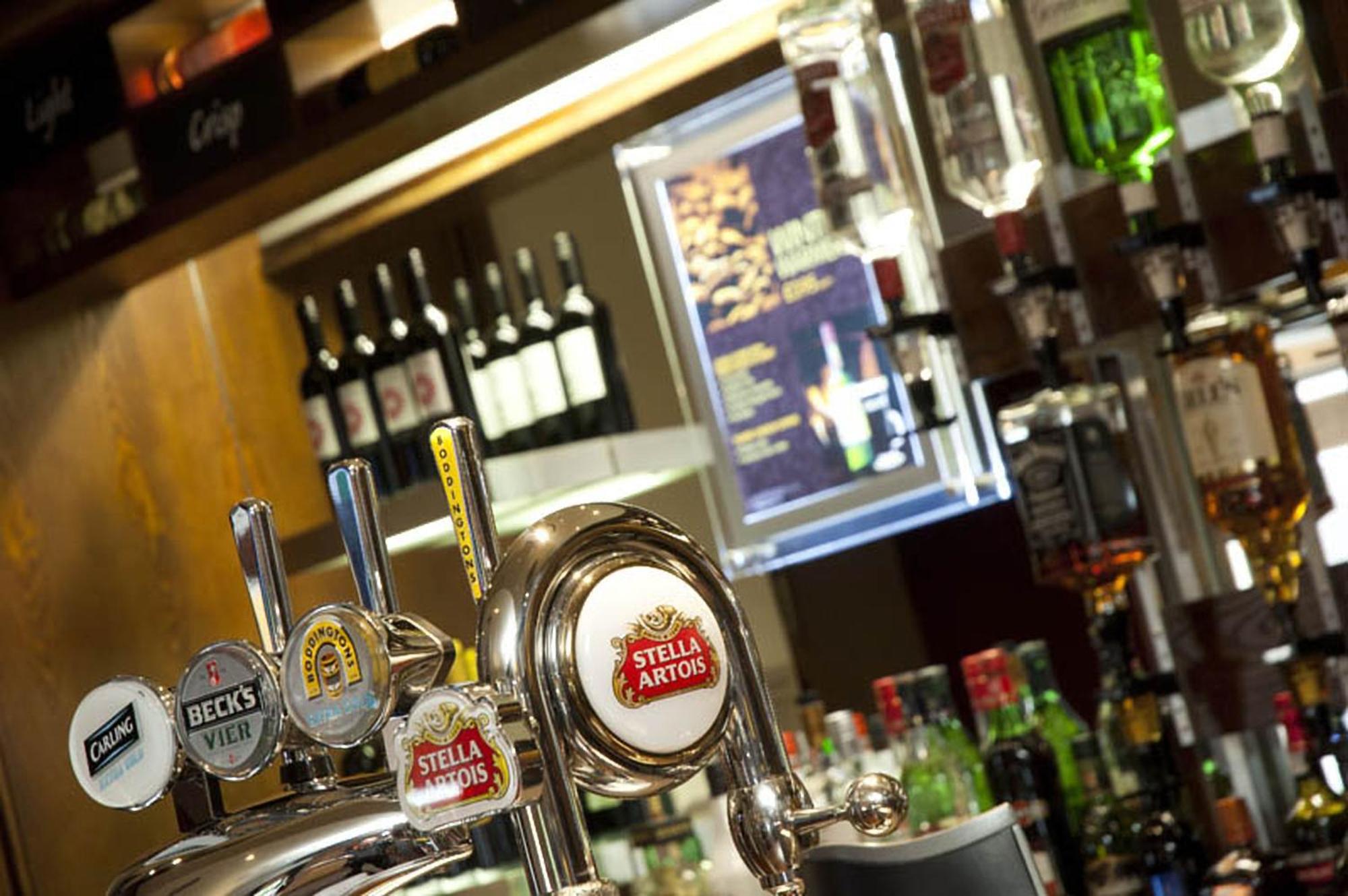 Premier Inn Camberley Esterno foto